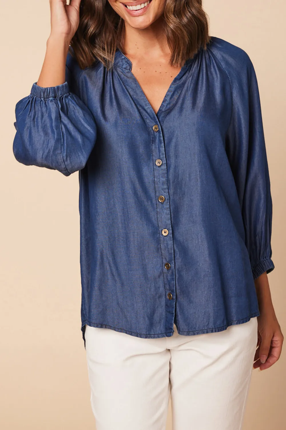 Kitty Shift Tencel Top In Mid Wash