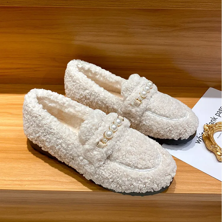 Furry Outer Wearing Flats Loafers Pearl Decor Backless  Wild Fluffy Flat Mules Warm