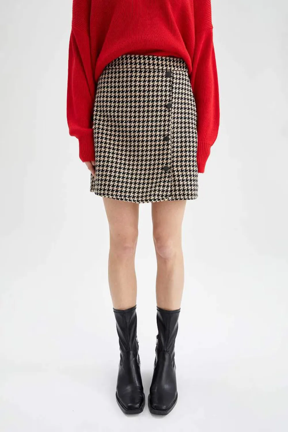 A Cut Check Print Mini Skirt