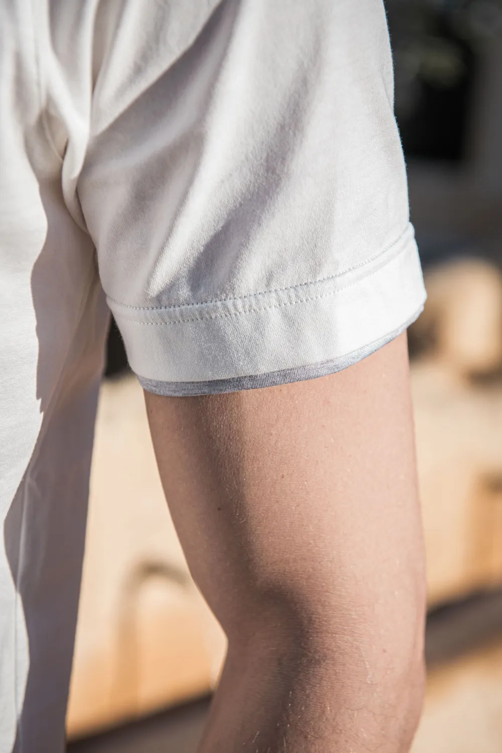 White Cotton T-Shirt With Collar Detail