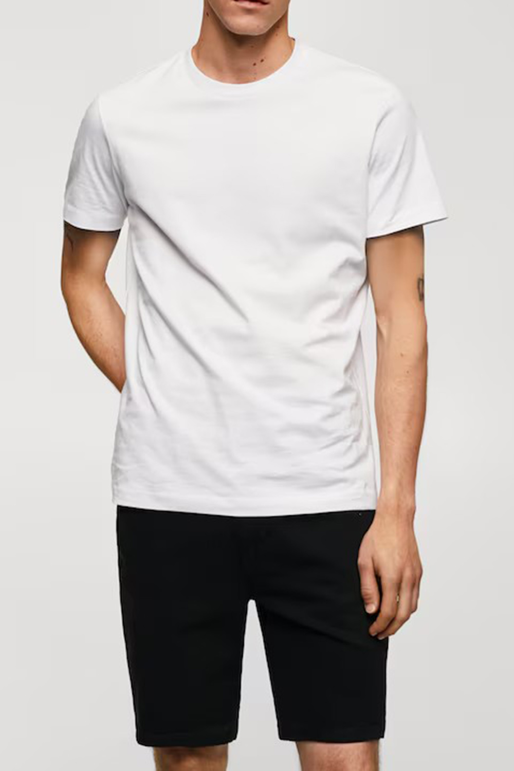 Rounded Neck Stretch T-shirt