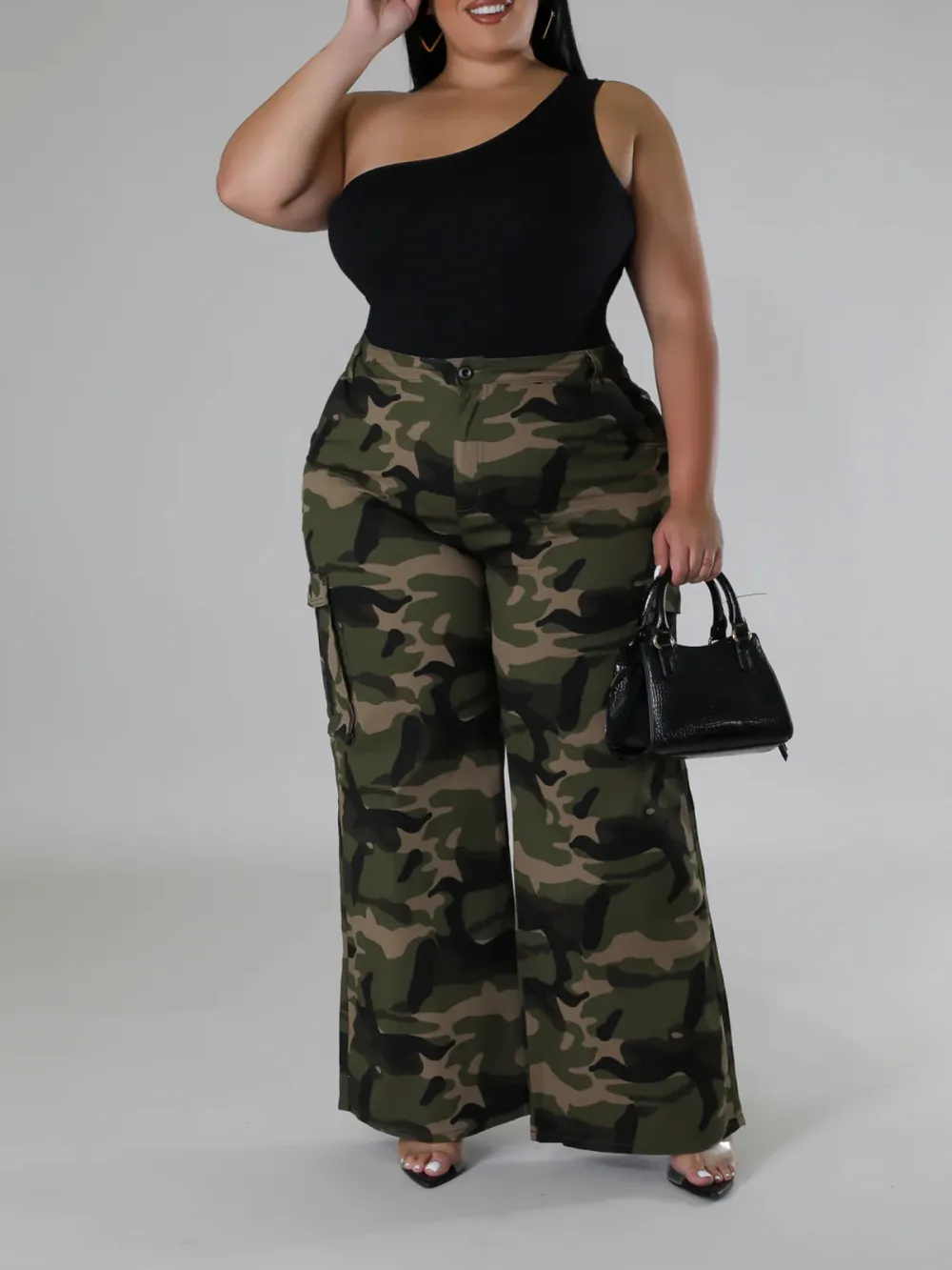 Plus-Size Fashion Women'S Cargo Style Wide-Leg Camouflage Pants