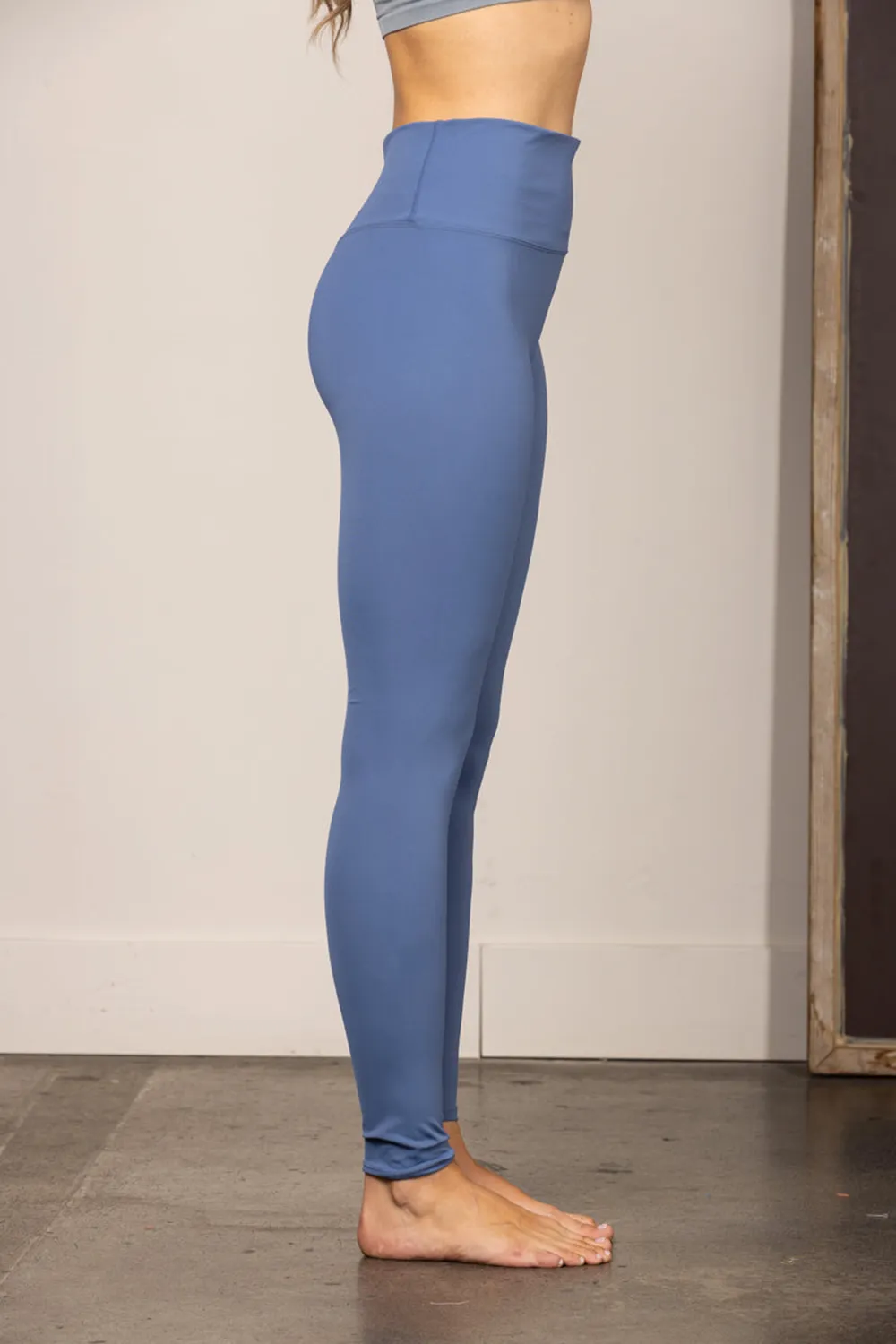 CRANBERRY BLUE HIGH-RISE LEGGINGS