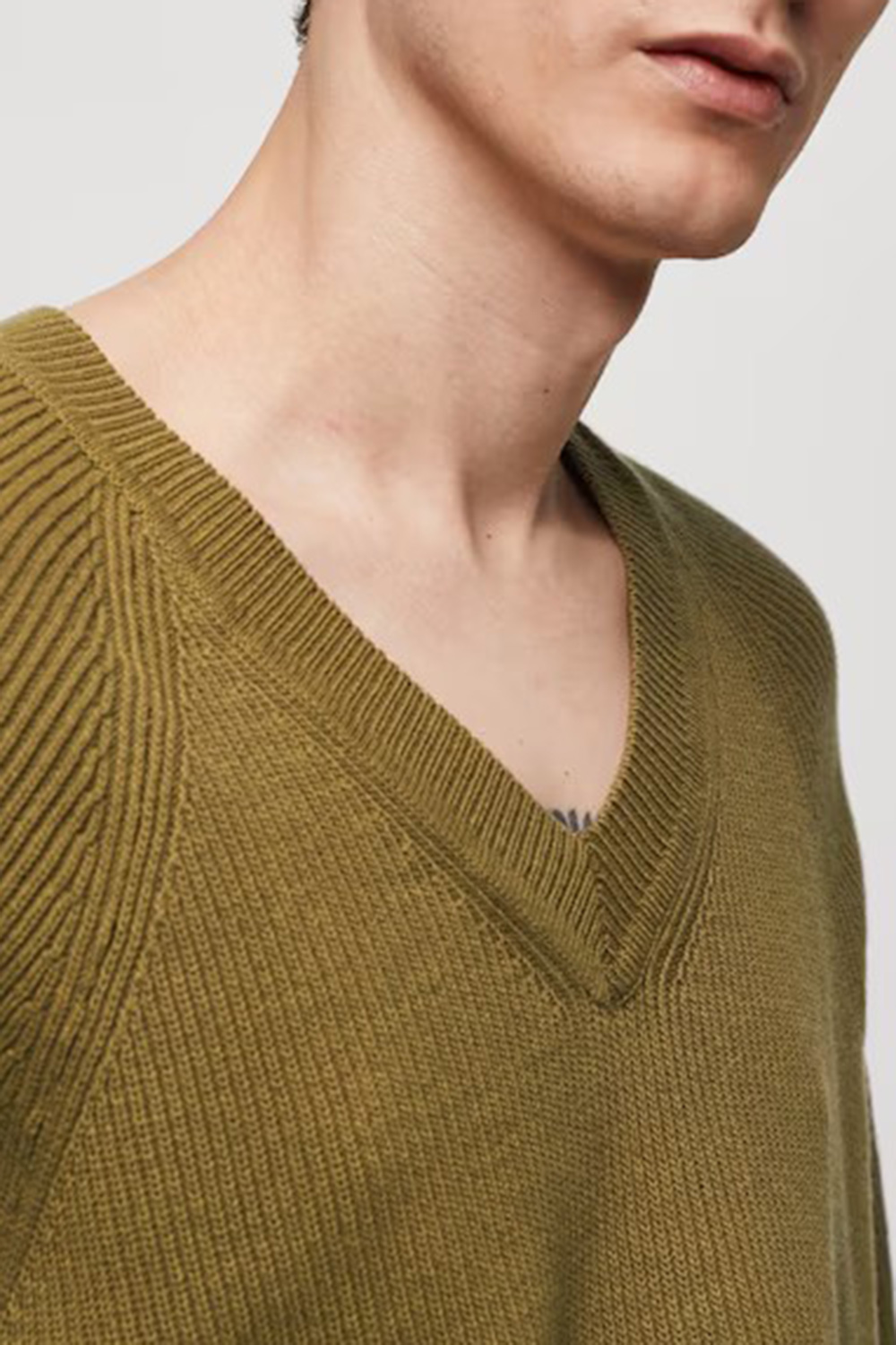 Relaxed-fit knitted sweater