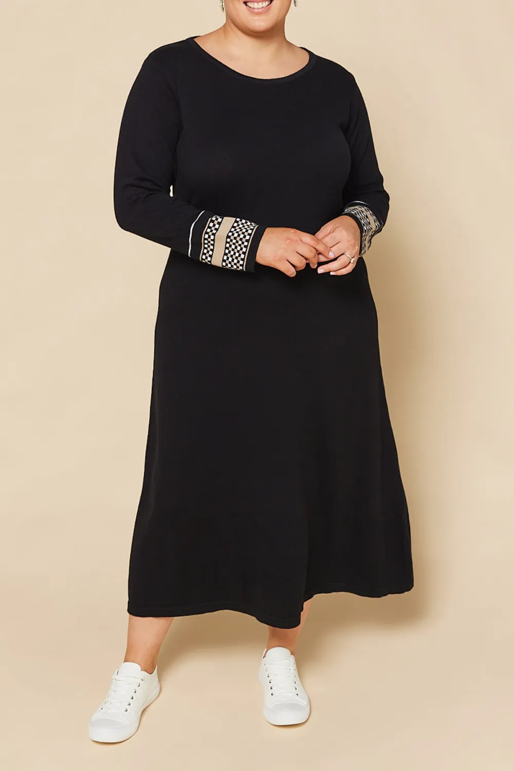 Binky Midi Dress in Black