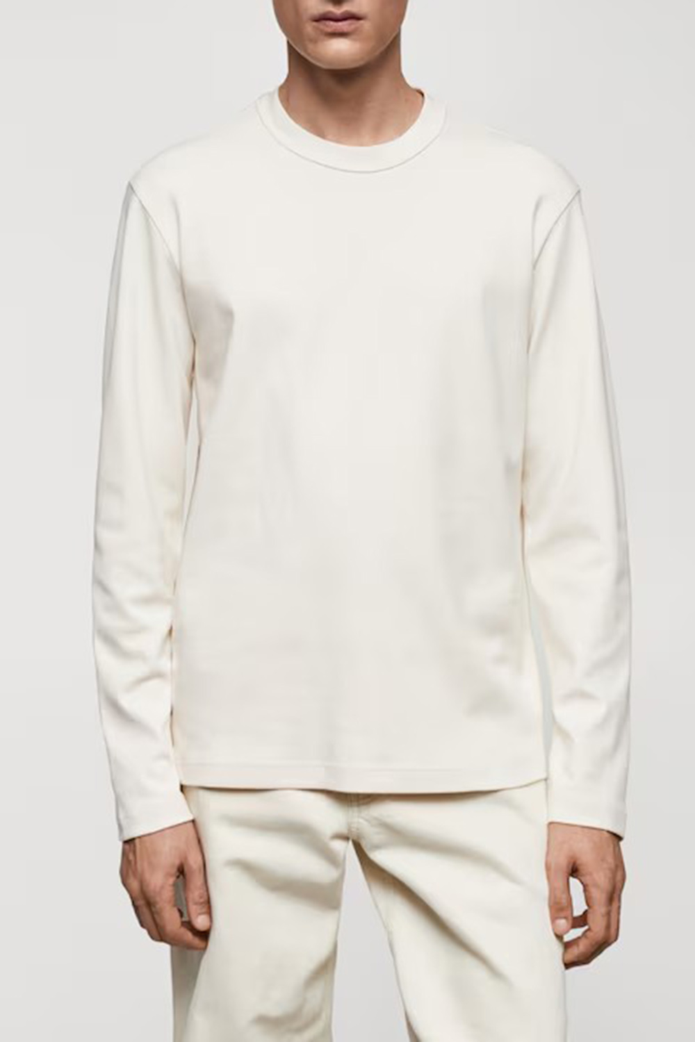 Light Fabric Long-Sleeved T-Shirt