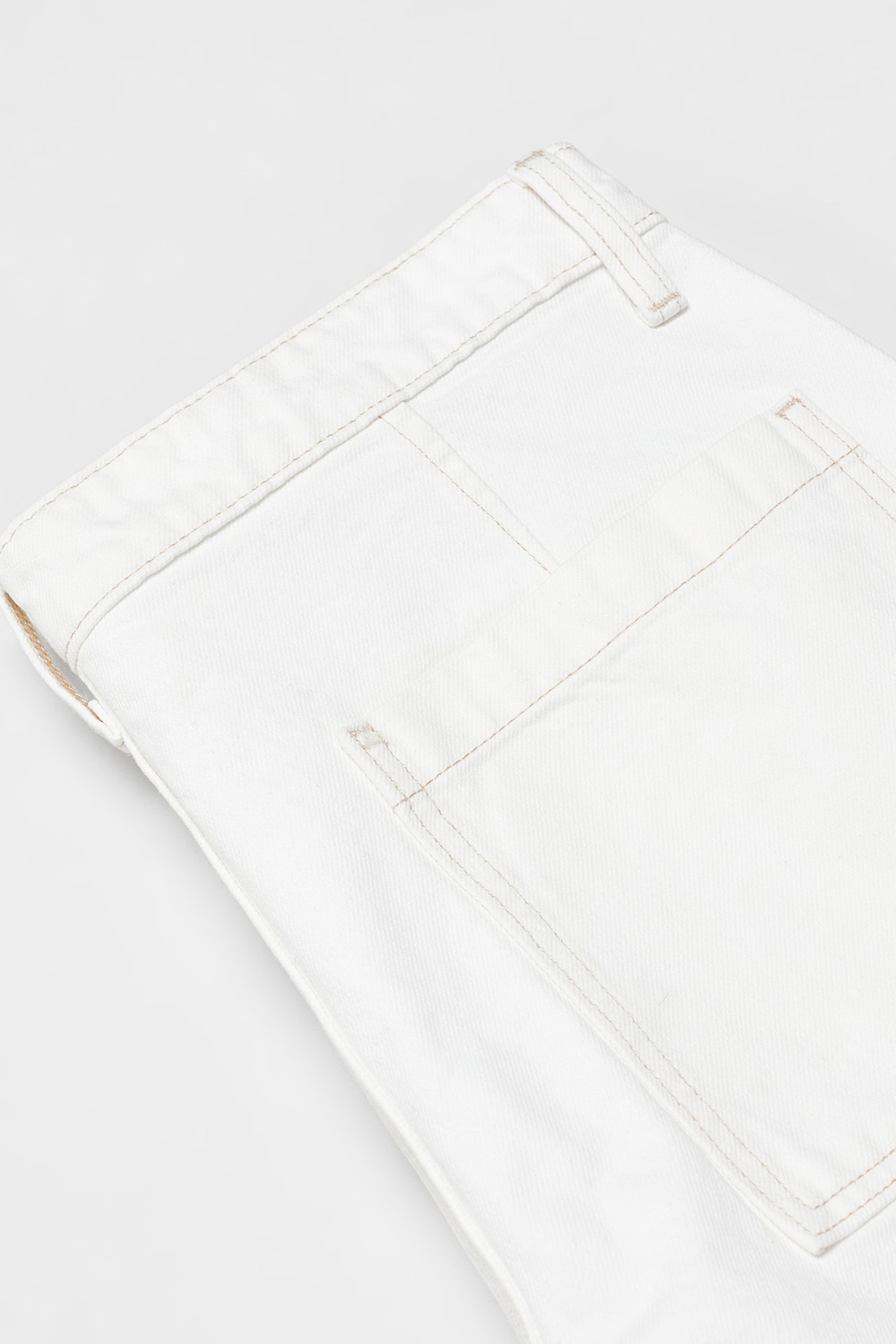 Backstitched Details Shorts