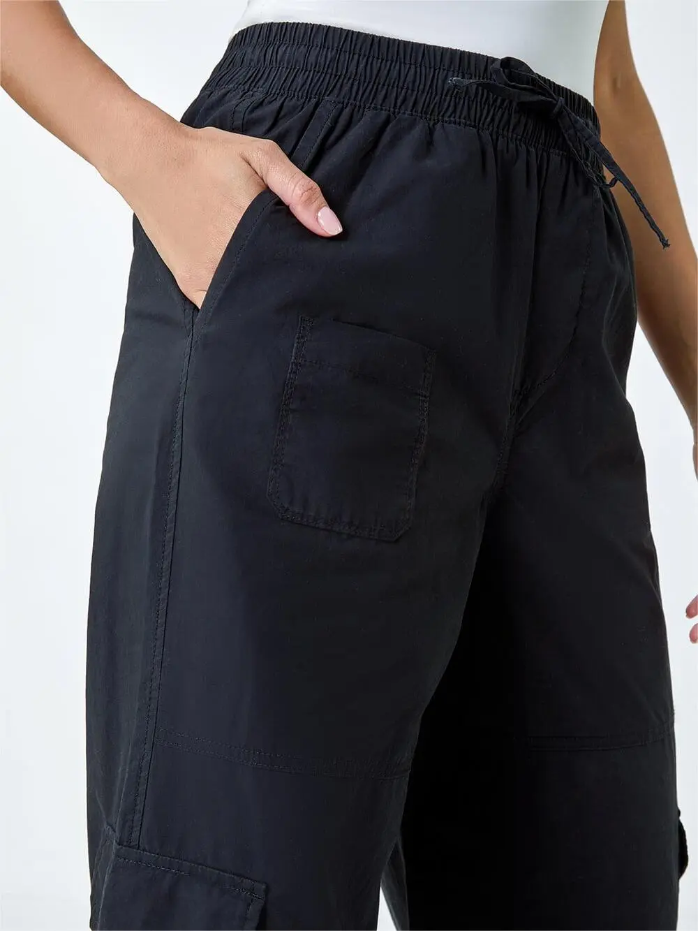 Black Multi-Pocket Loose-Fit Overalls