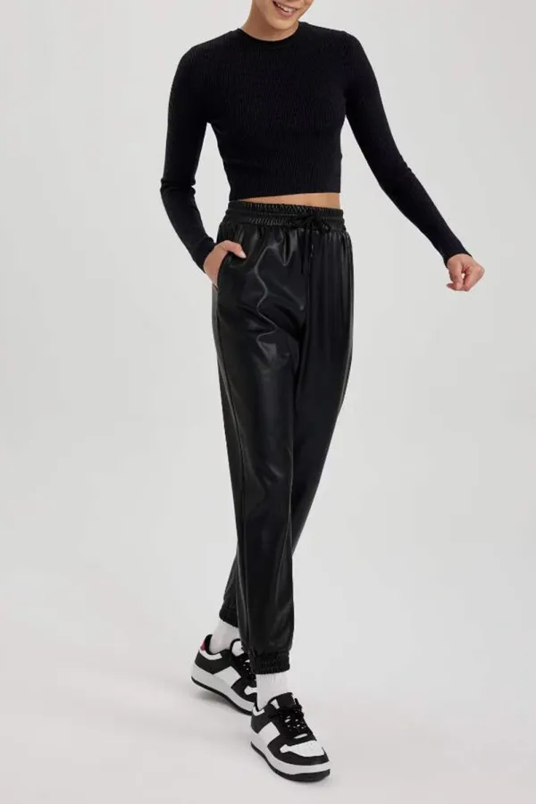 jogger Faux Leather Trousers