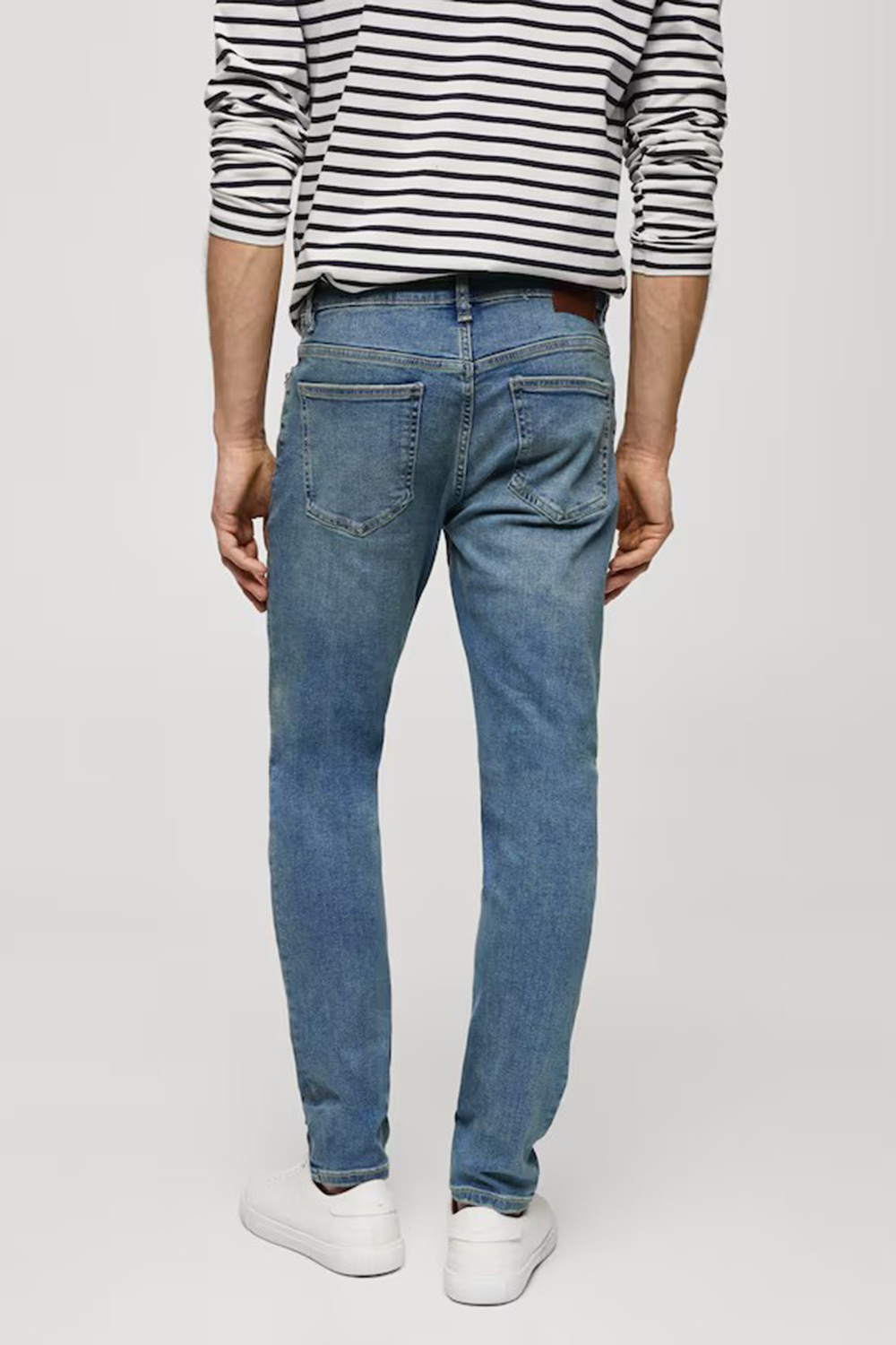 Medium Waist Jeans