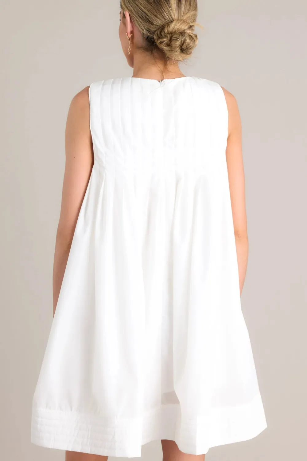 PLEATED PETAL WHITE MINI SHIFT DRESS