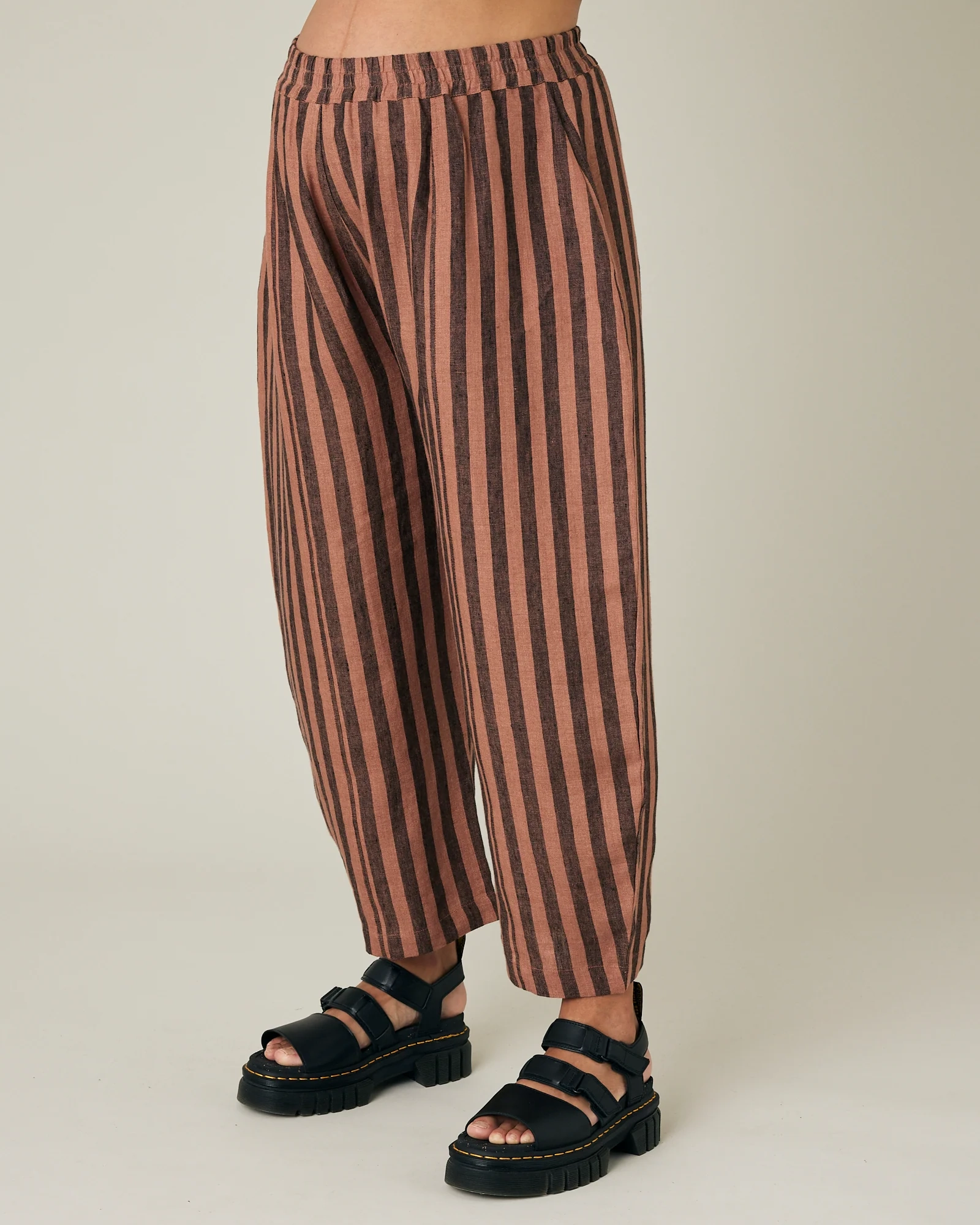 BISCUIT STRIPE LINEN TROUSERS