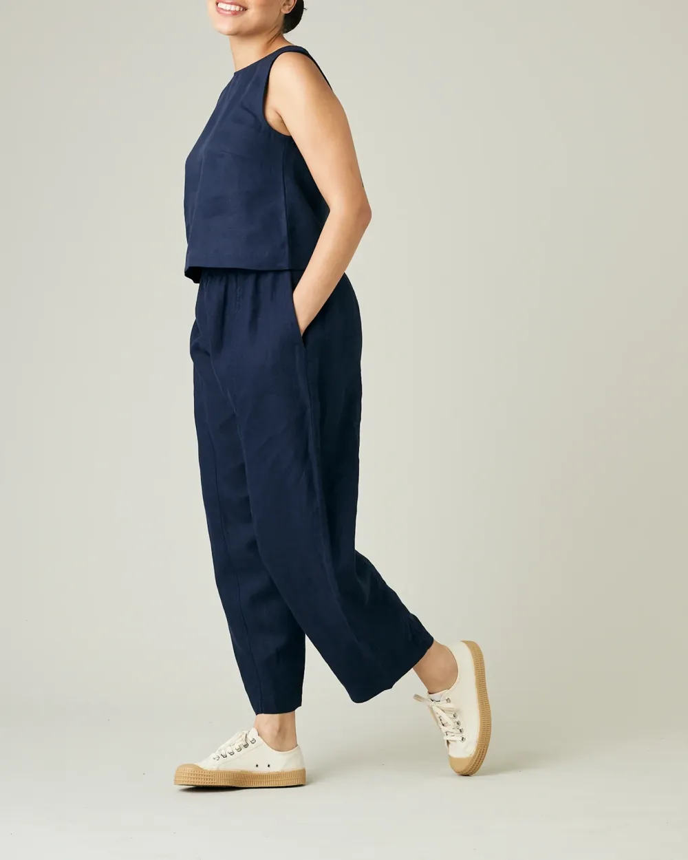 NAVY LINEN TROUSERS