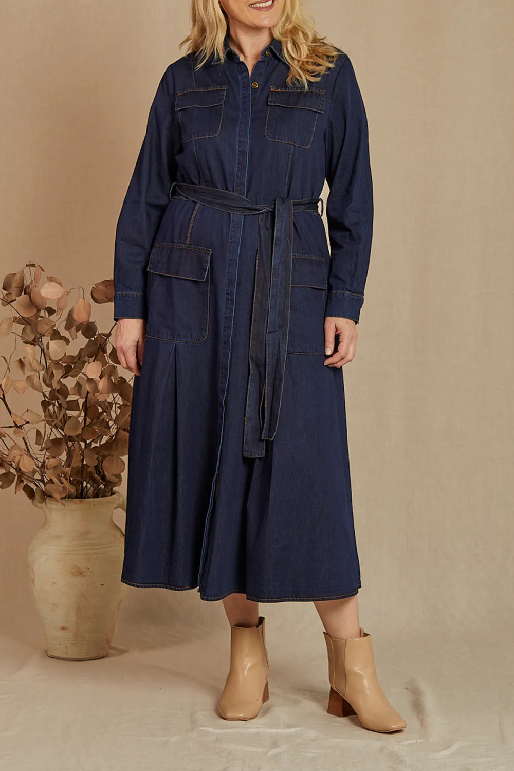 River Chambray Pocket Dress in Dark Wash