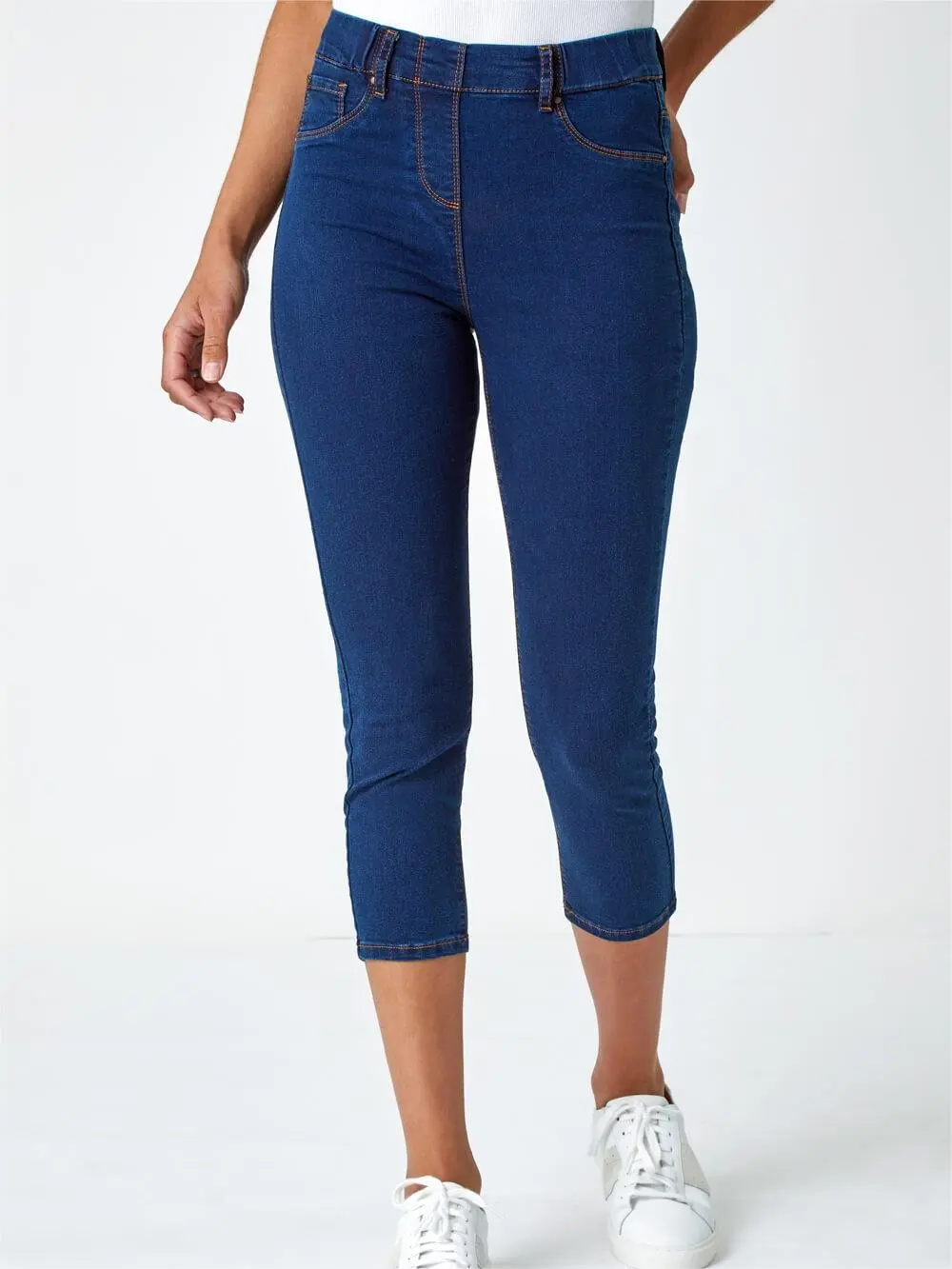 Body-hugging jeans