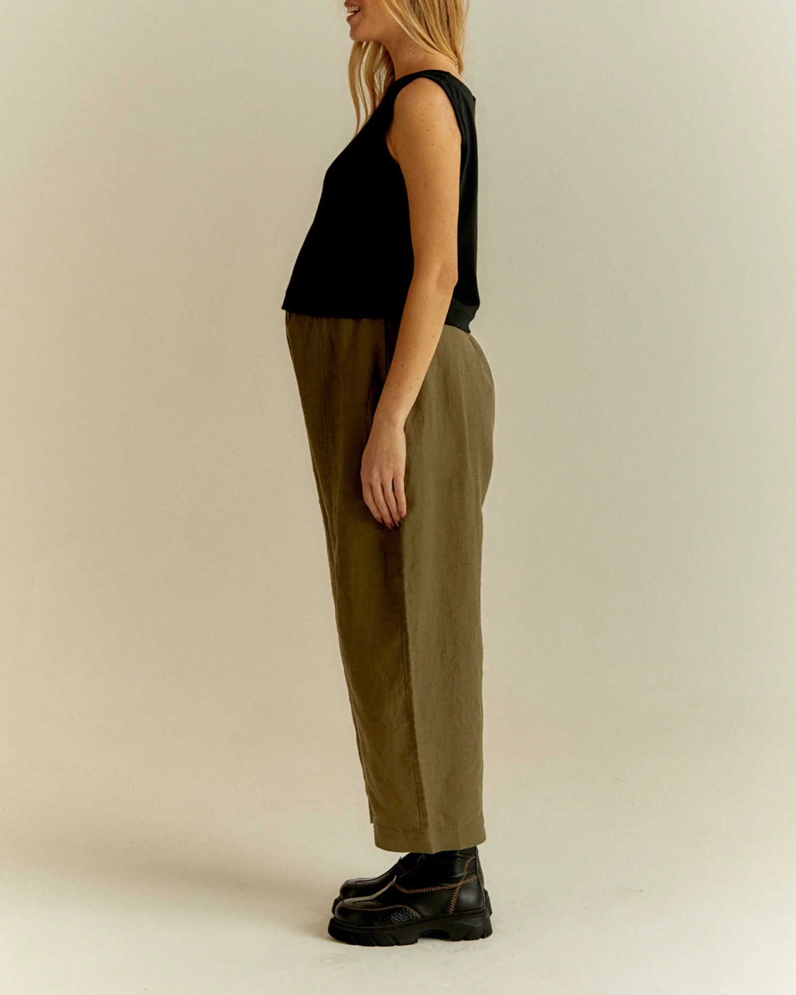 KHAKI LINEN TROUSERS