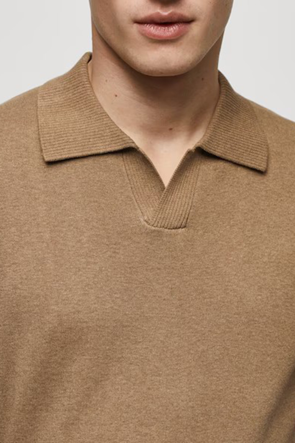 Fine-knit cotton polo shirt