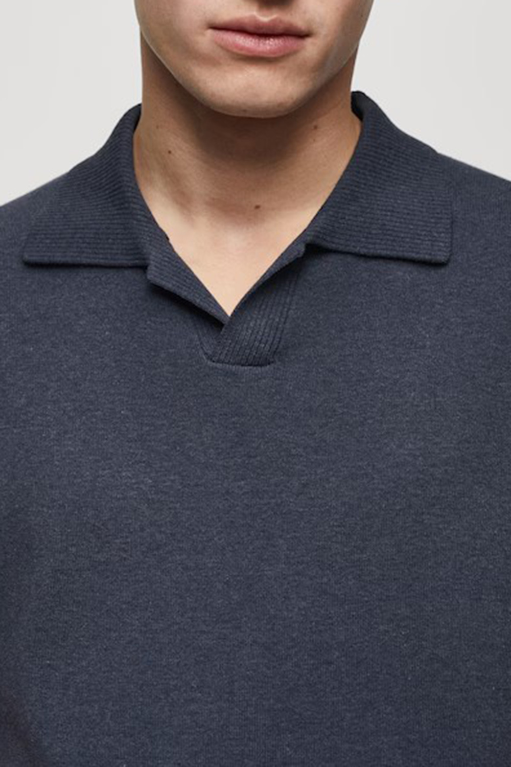 Fine-knit cotton polo shirt