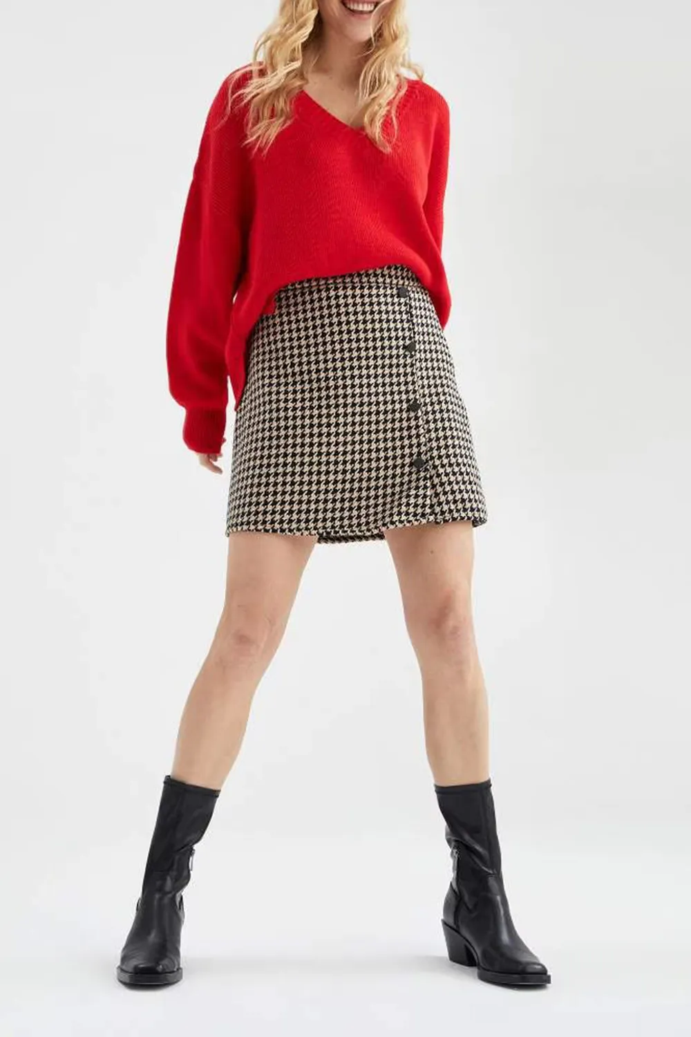 A Cut Check Print Mini Skirt