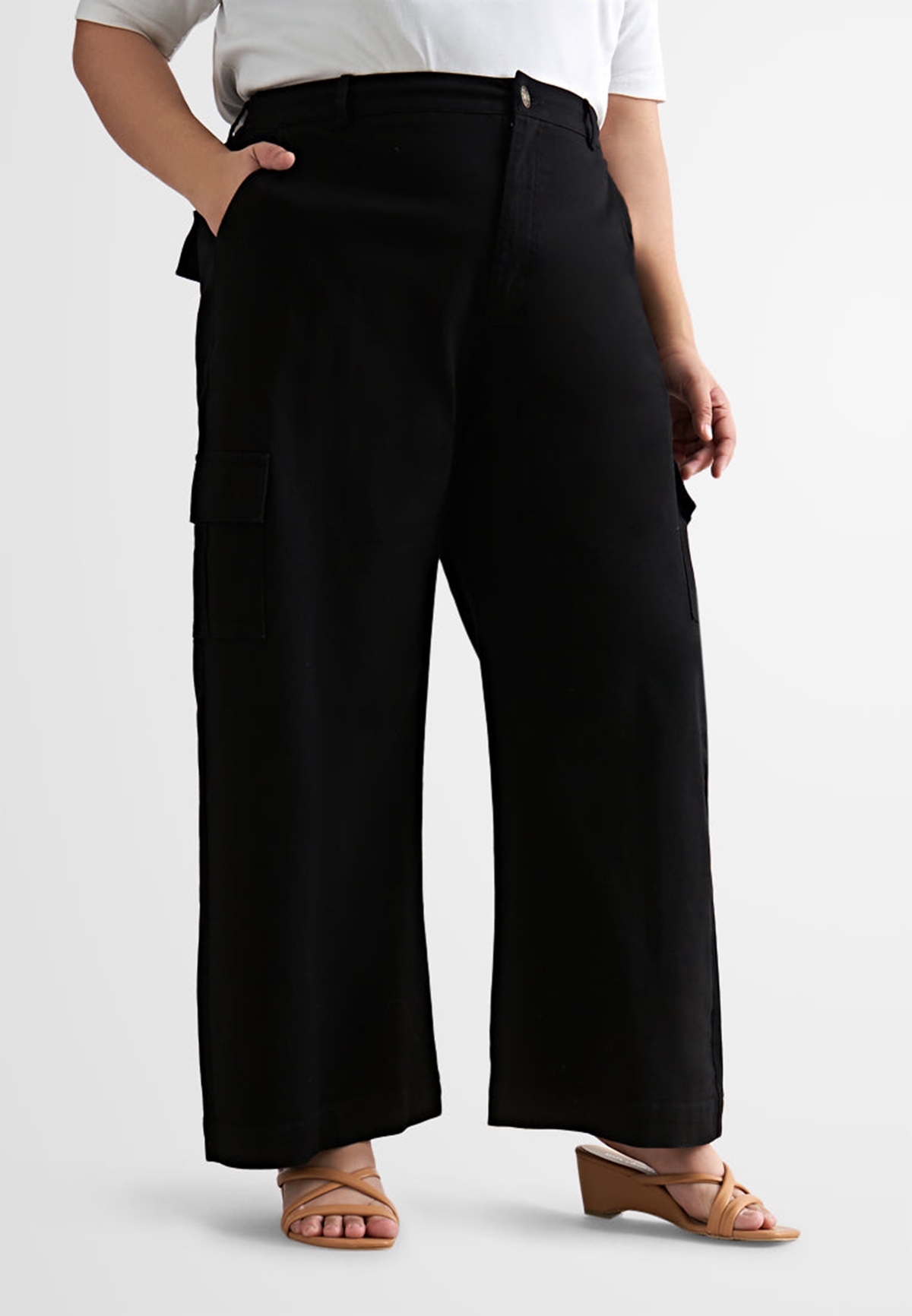 Wide Leg Pocket Cargo Pants