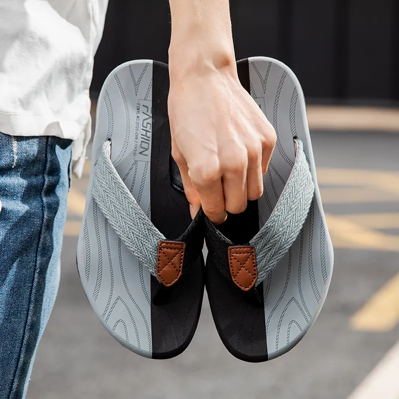 Men's Fashion Trend Flip-flops