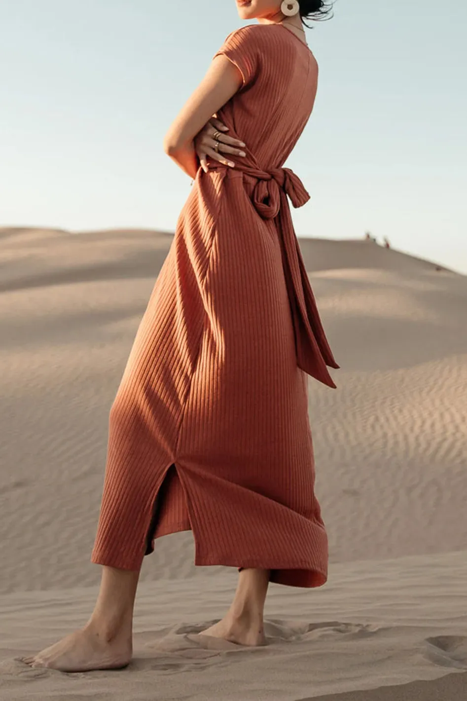 VAEDA RIBBED TIE DRESS IN RUST