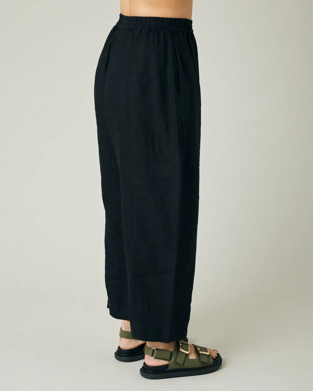 BLACK LINEN TROUSERS