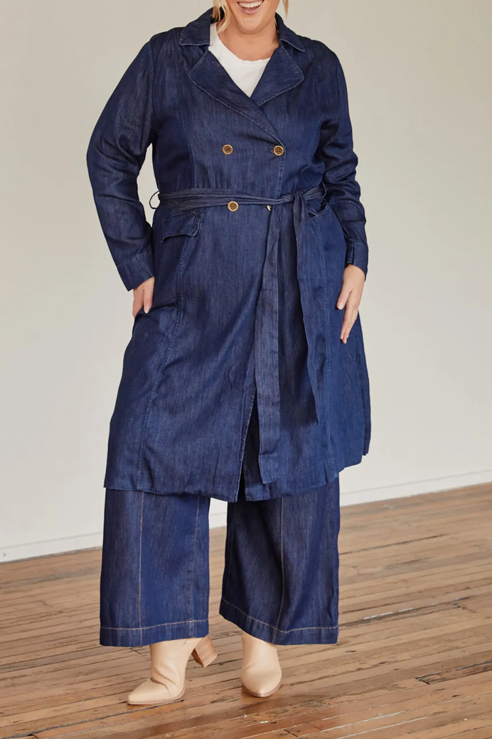 Avalee Long Line Tencel Trench Coat In Dark Wash