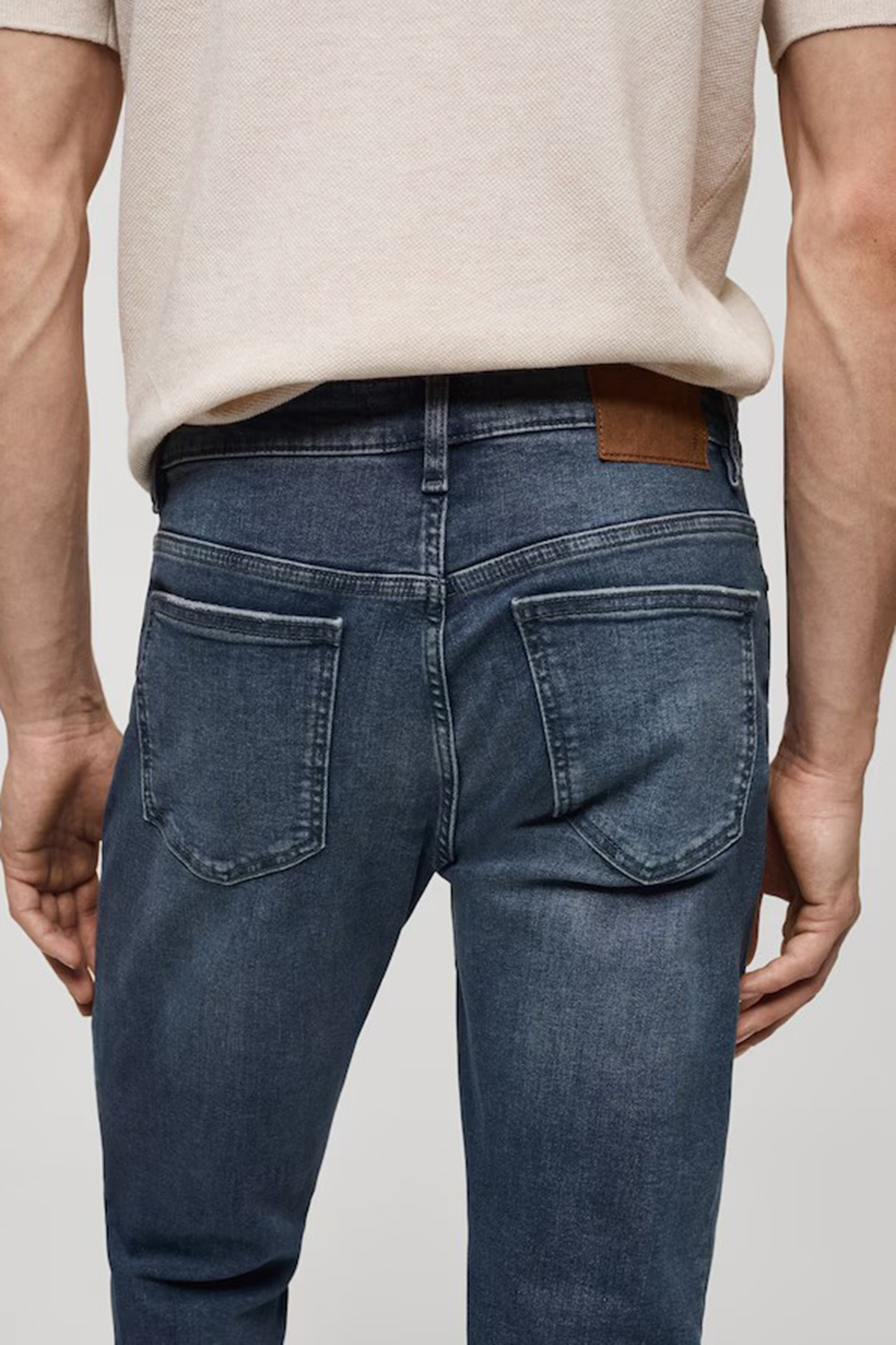 Medium Waist Jeans