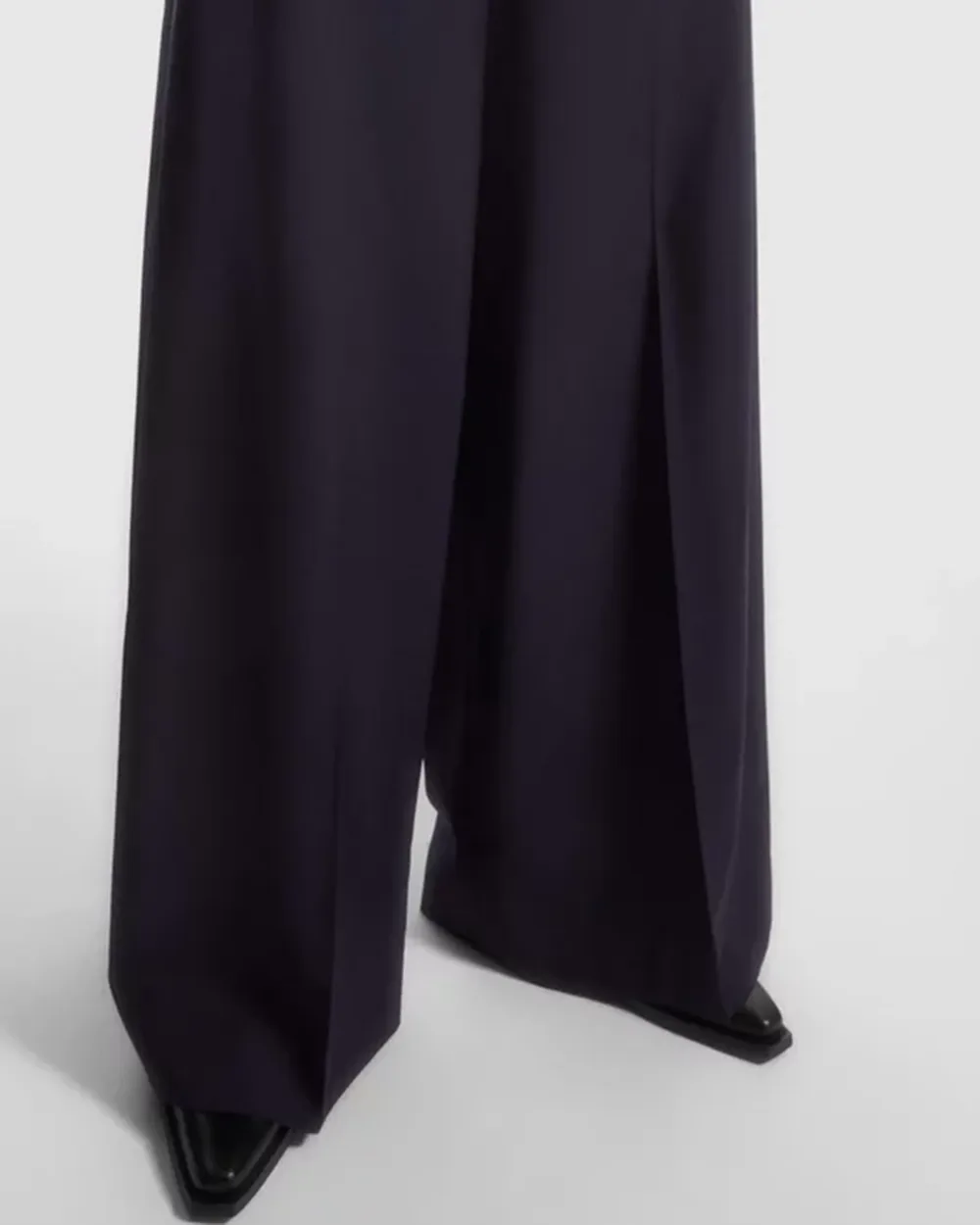 Voluminous Wide-Leg Wool Pants