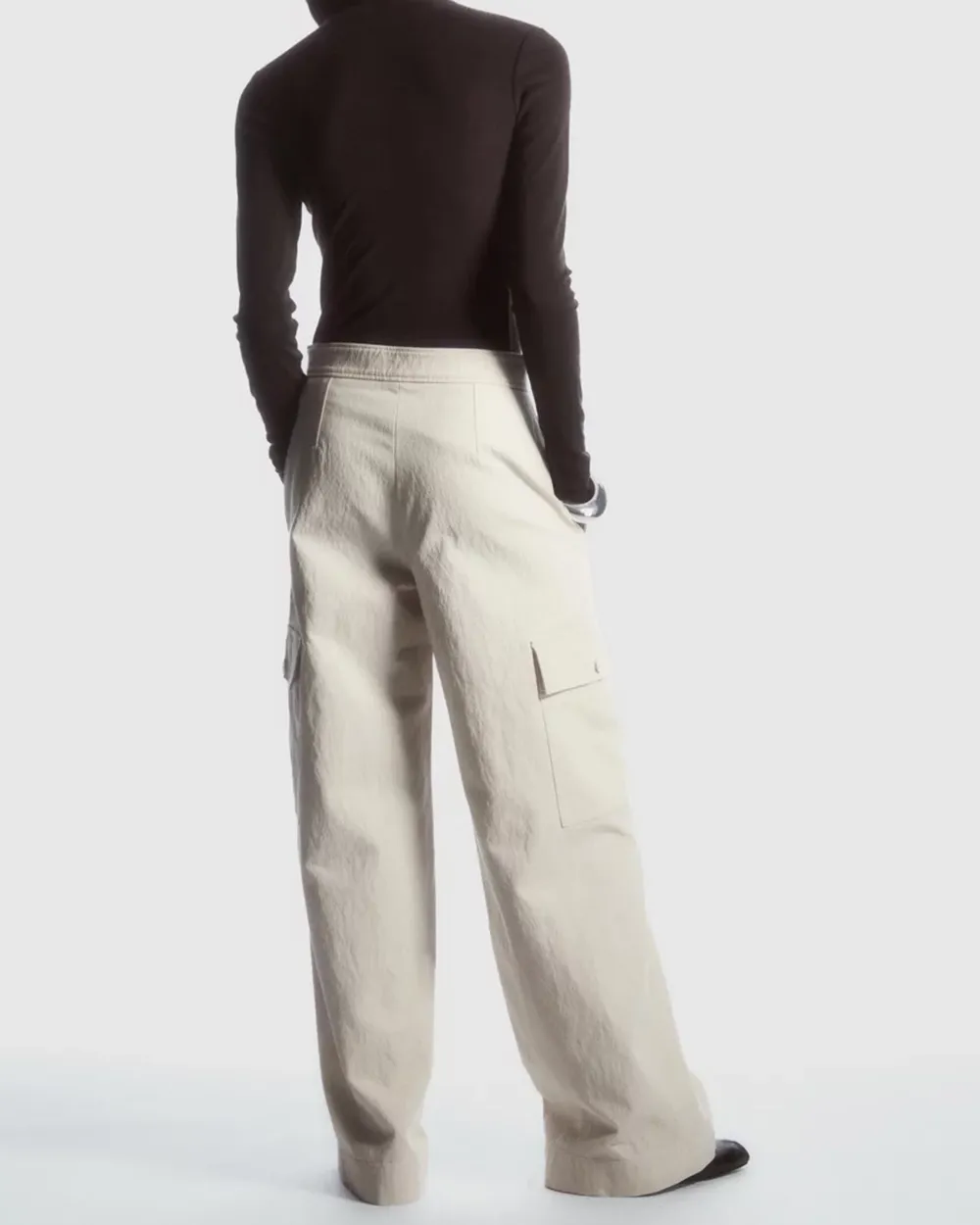 Wide-Leg Cargo Pants