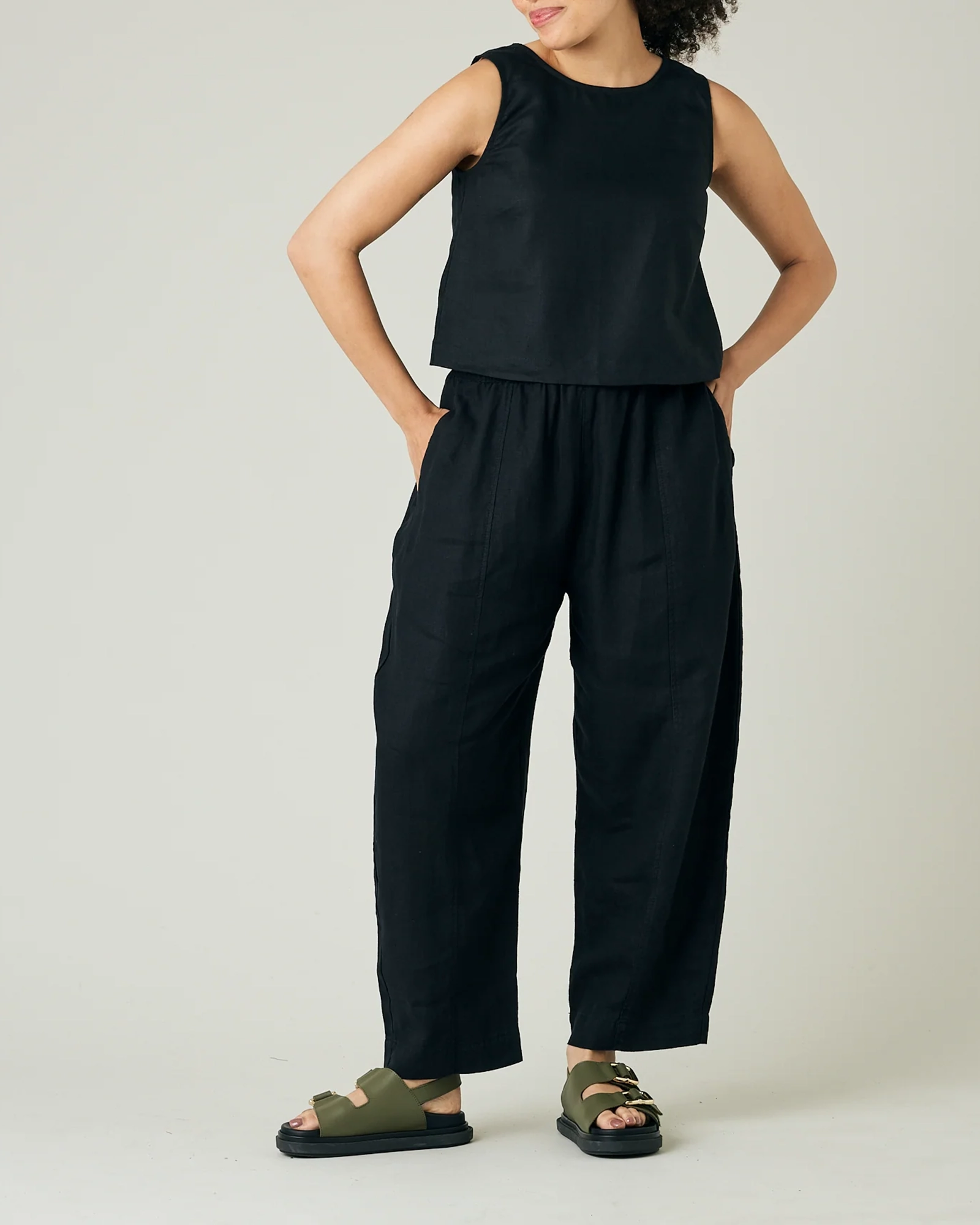 BLACK LINEN TROUSERS