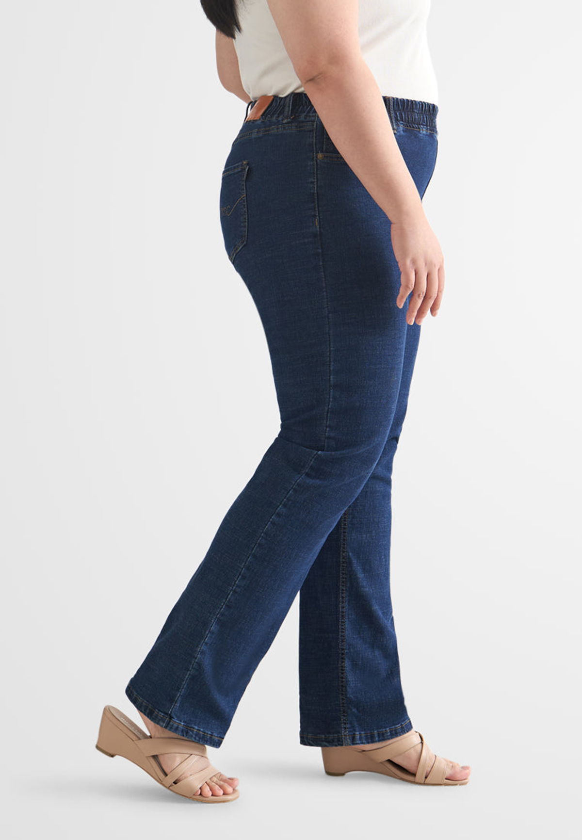 Ultra Stretch Straight Cut Jeans