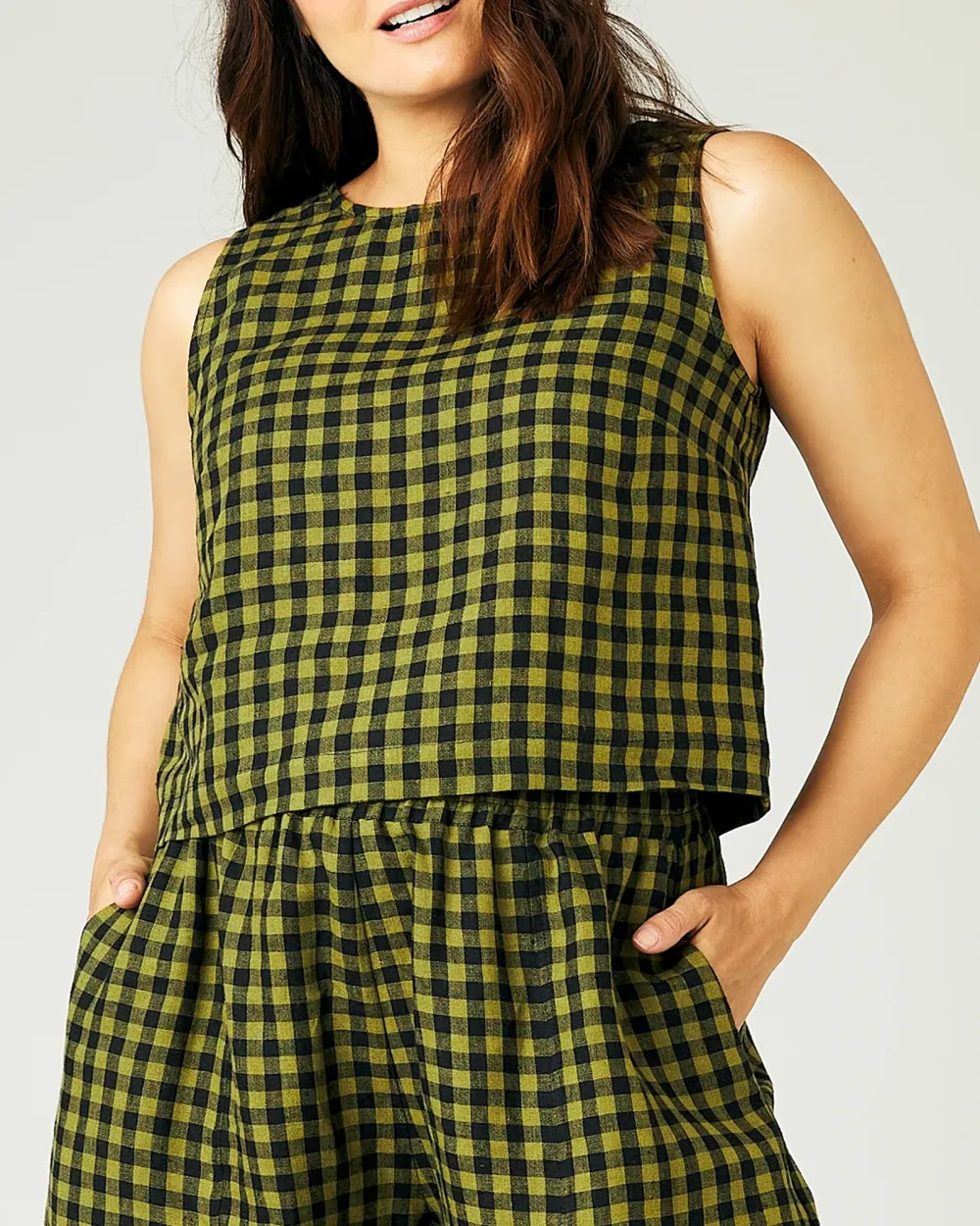 GREEN GINGHAM LINEN TOP