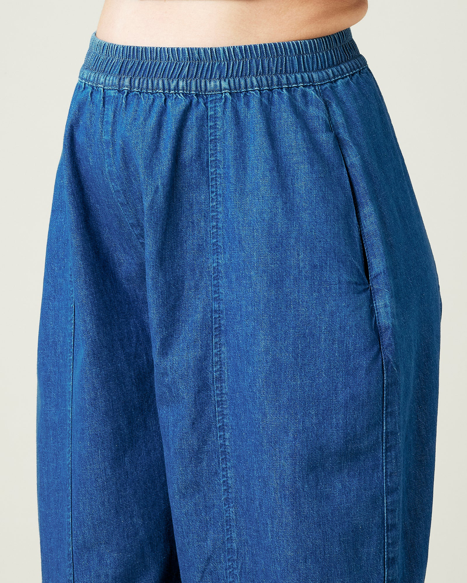 MID WASH DENIM CHAMBRAY TROUSERS