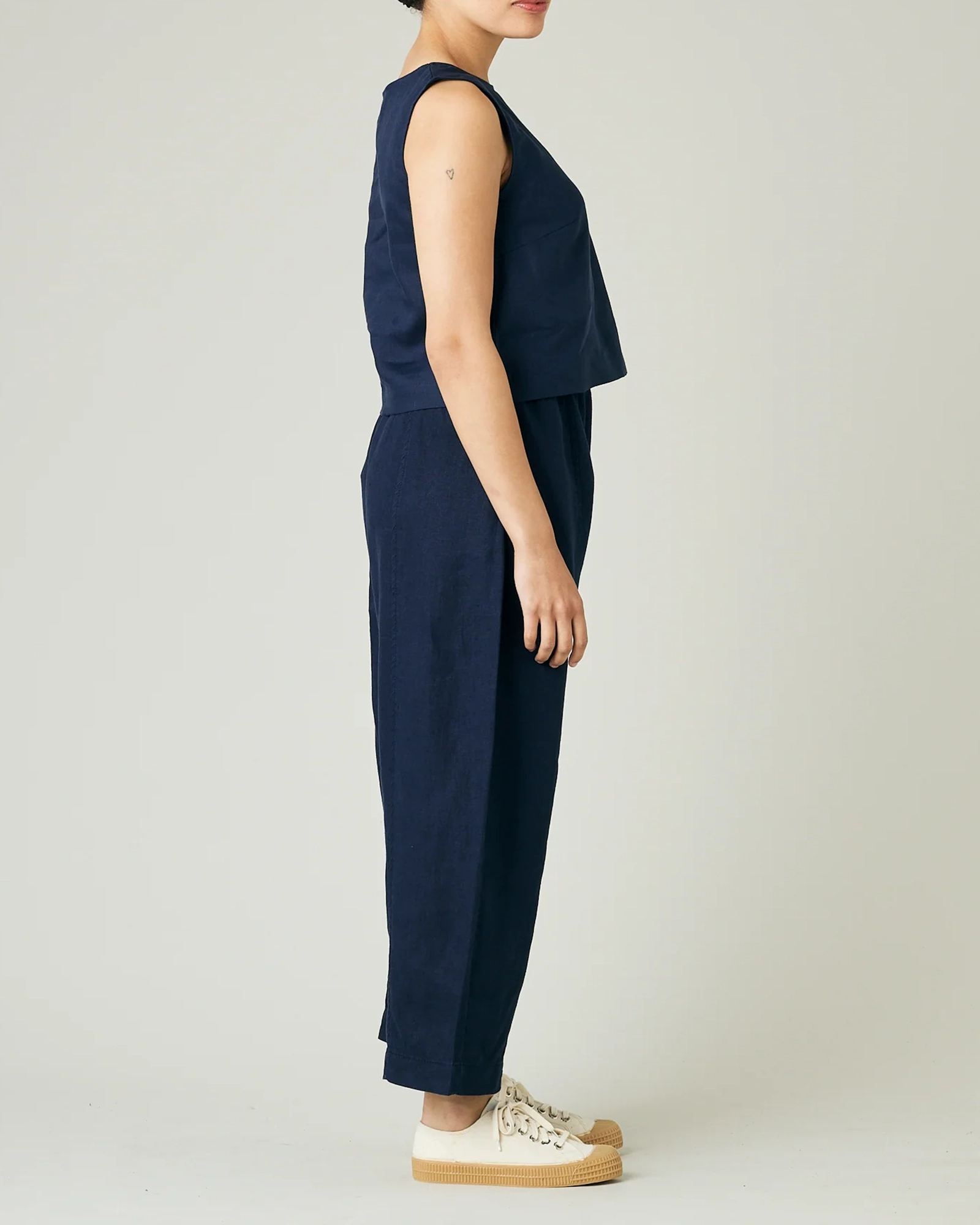 NAVY LINEN TROUSERS