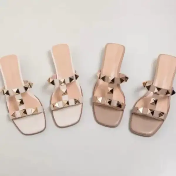 Womens Studded Flat Sandals Casual Summer Beach Sandals Open Toes Rivets Strappy Slip on Slides Sandal