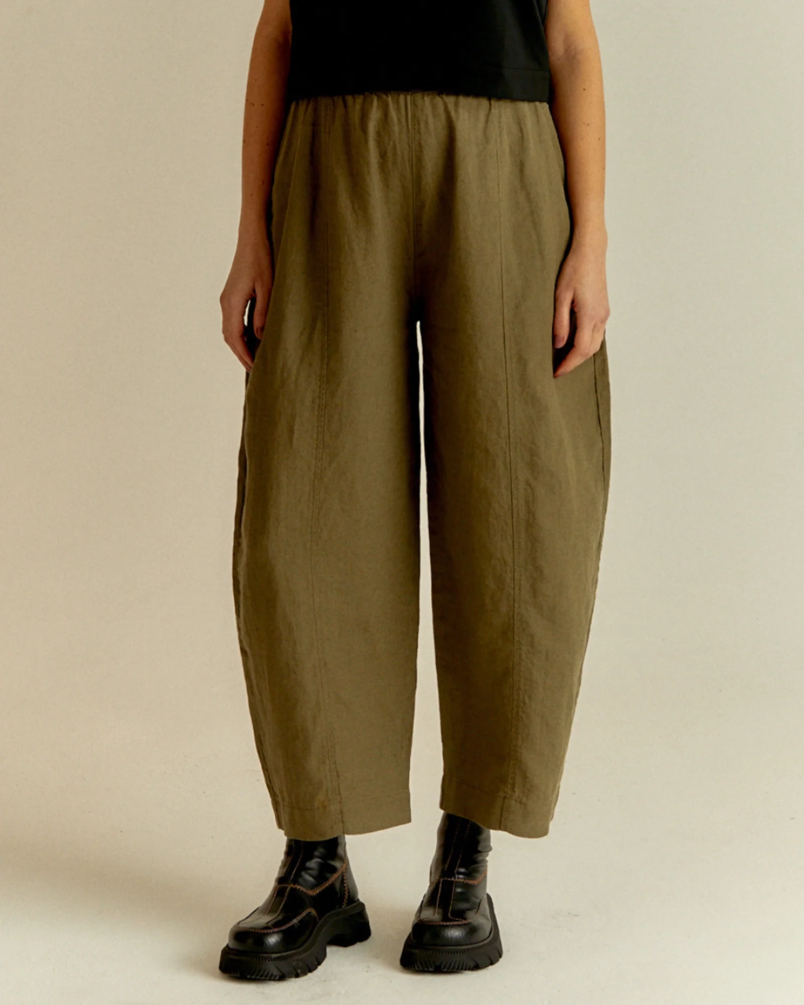 KHAKI LINEN TROUSERS