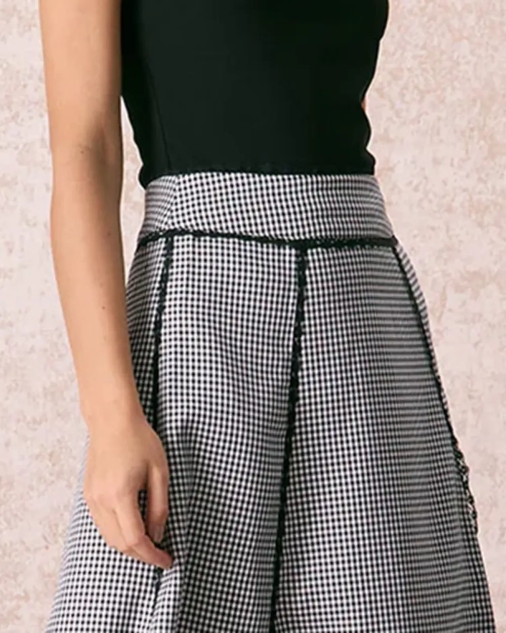 Versatile business midi skirt