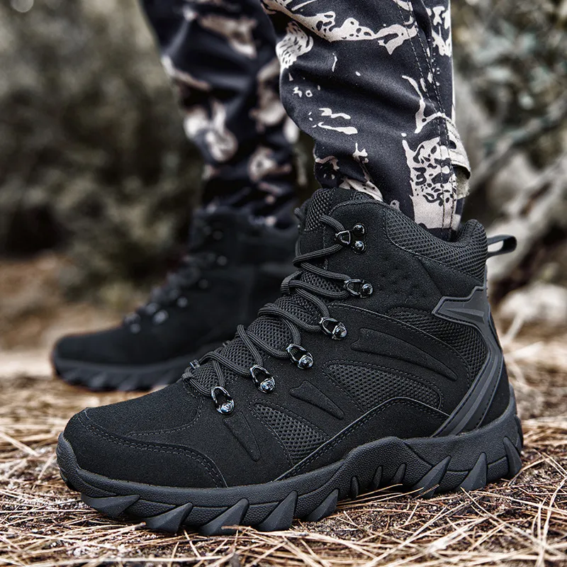 Men's Waterproof Wearable Outdoor Boots Work Boots Combat Boots