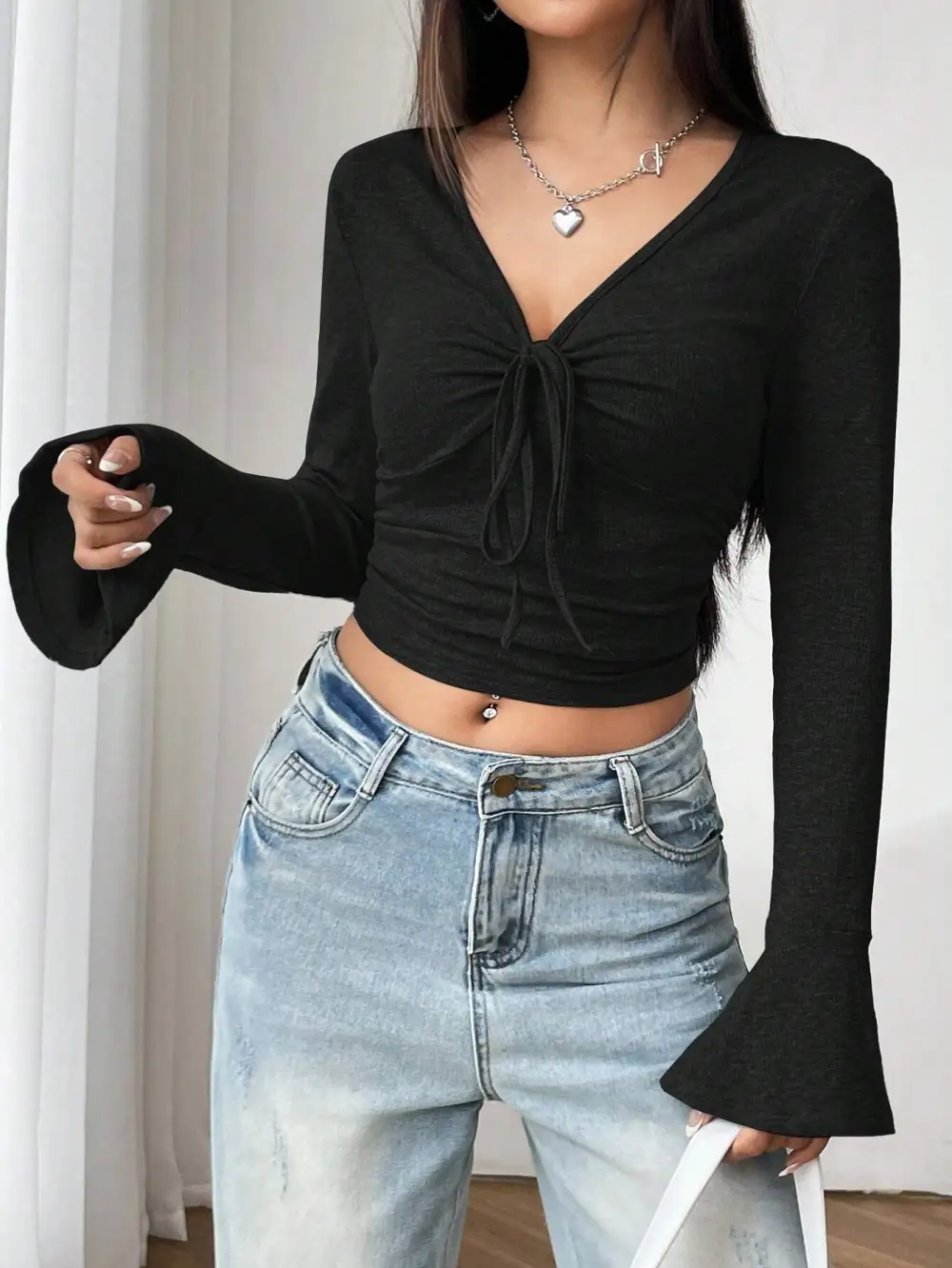 Solid Pullover Long-sleeved Cropped Top