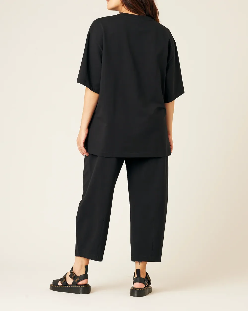 BLACK COTTON JERSEY SHORT DROP SLEEVE TOP