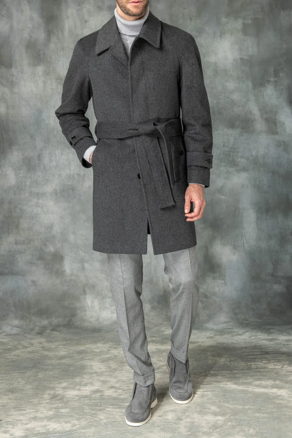 GREY RAGLAN COAT IN LORO PIANA WOOL