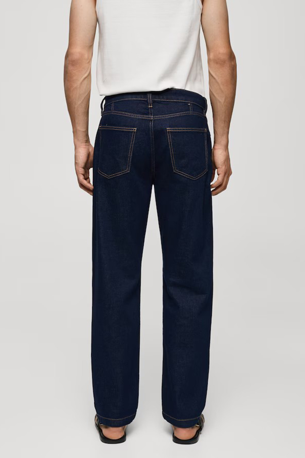 Relaxed fit dark wash jeans