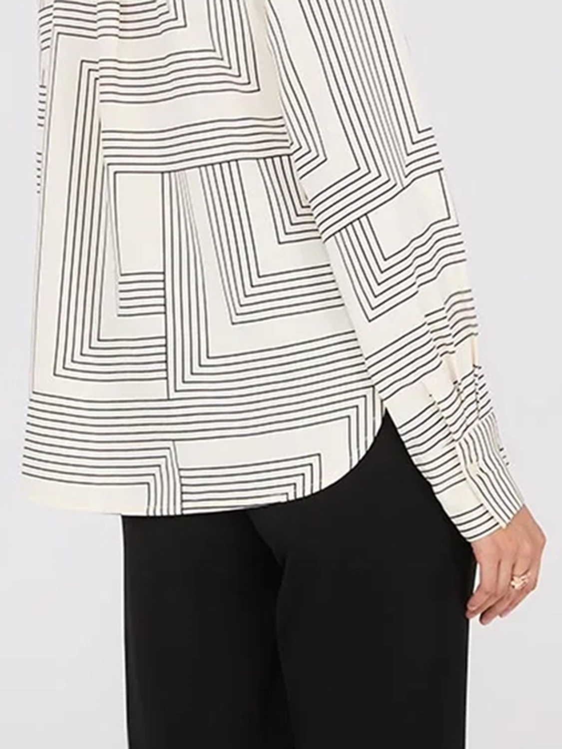 Geo Print Rounded Hem Blouse