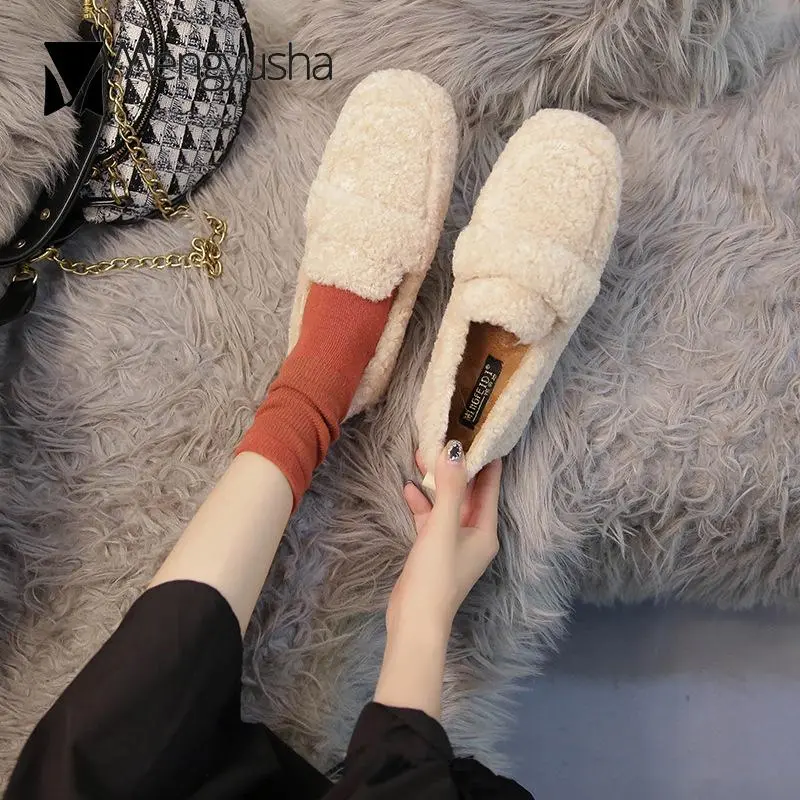 Winter Warm  Flock Flat Shoes Casual Loafers Slip on Furry Outer Wearing Flats Loafers Fluffy Flat Mules Warm