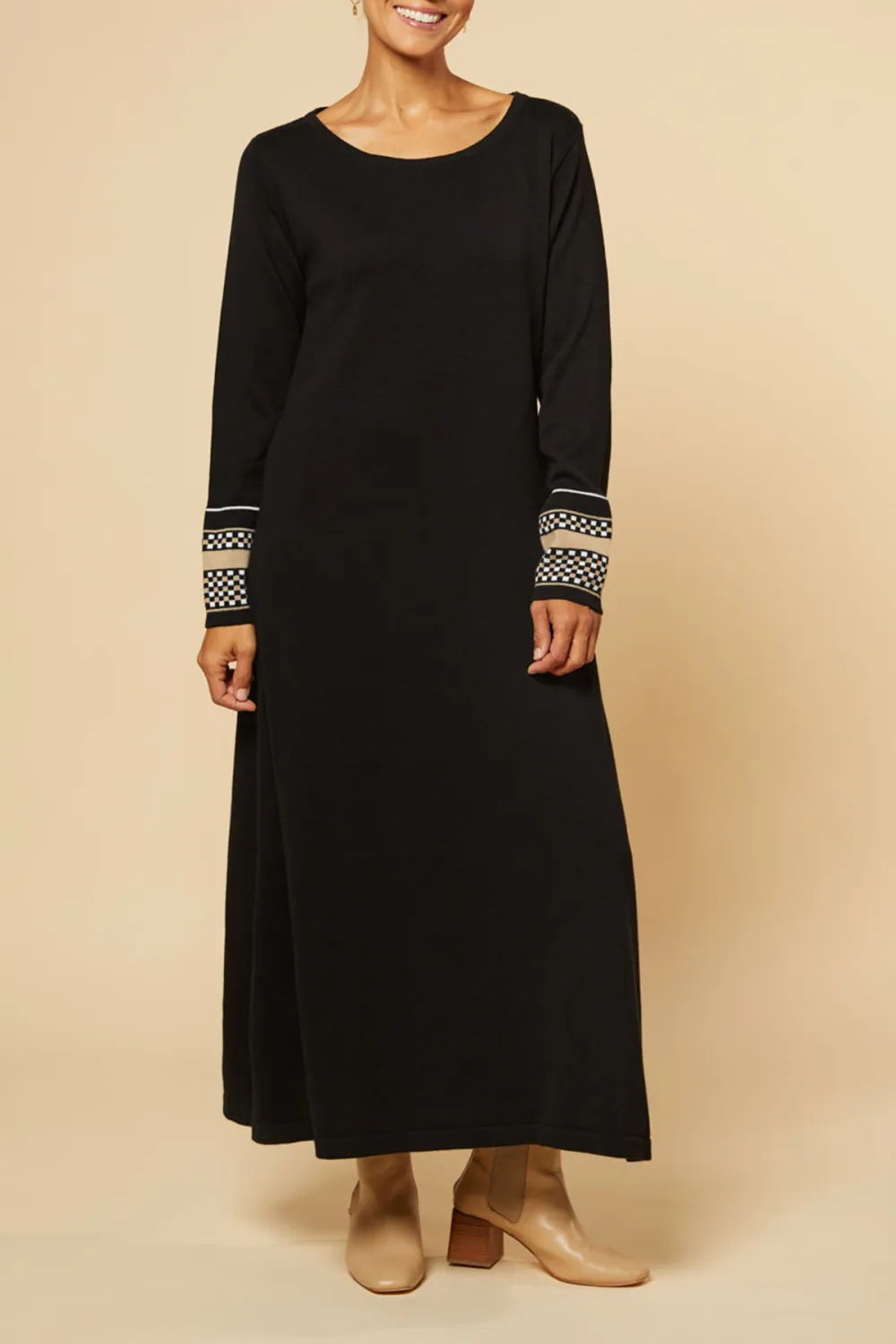 Binky Midi Dress in Black