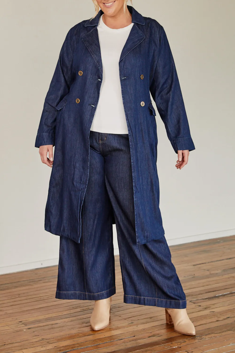 Avalee Long Line Tencel Trench Coat In Dark Wash