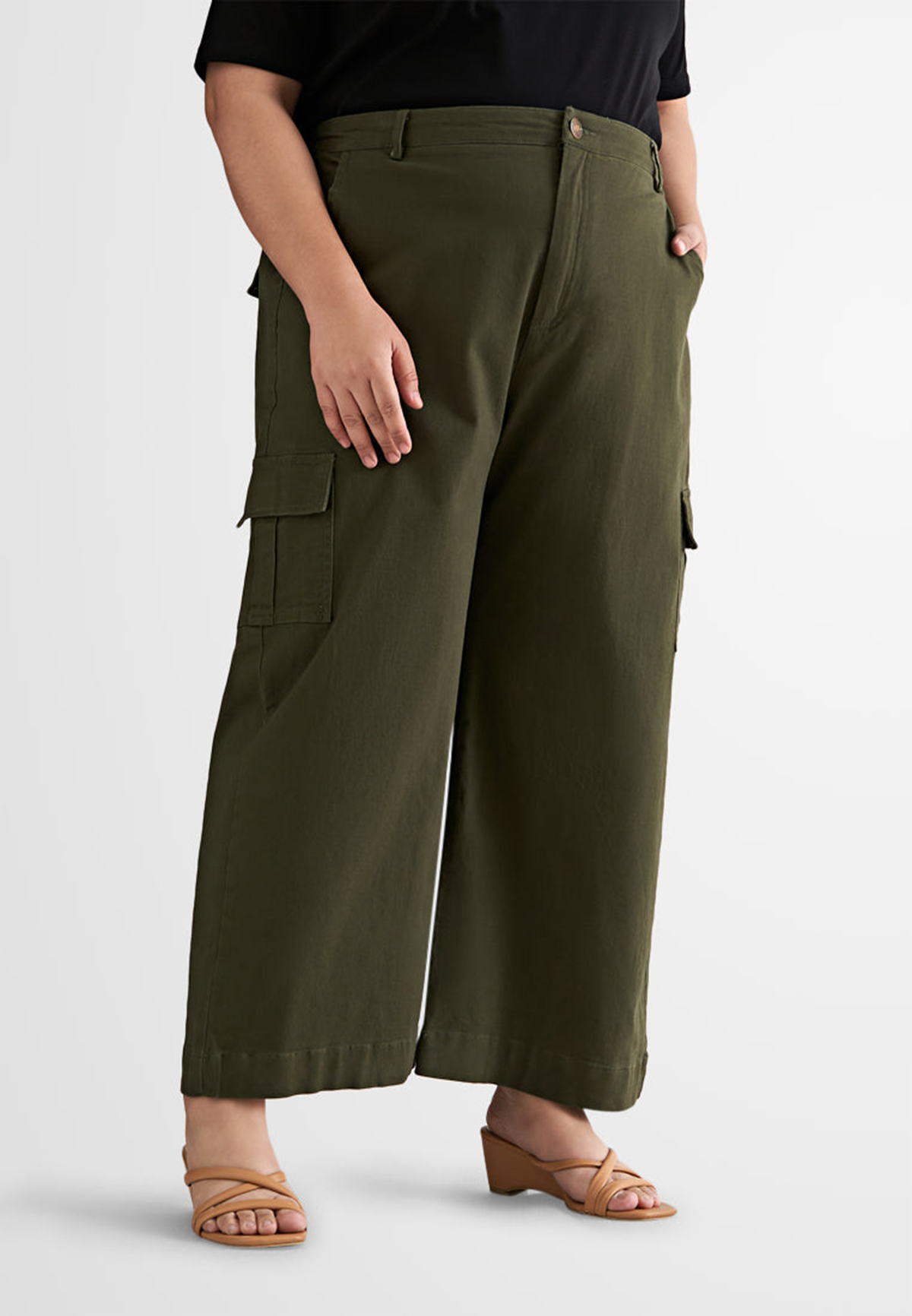 Wide Leg Pocket Cargo Pants