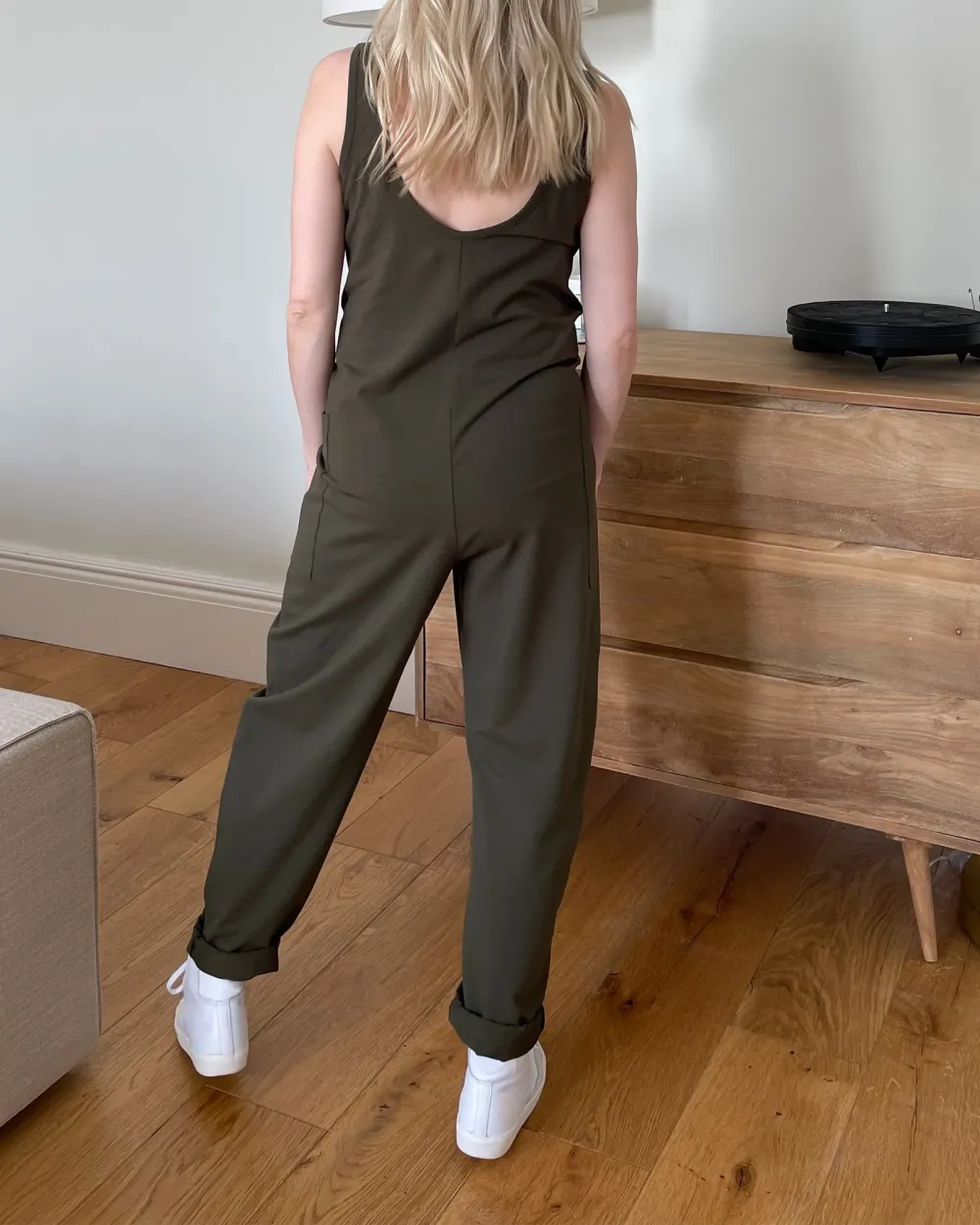 SLEEVELESS JUMPSUIT - OLIVE